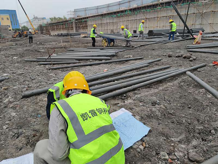 鸡西螺栓球网架结构